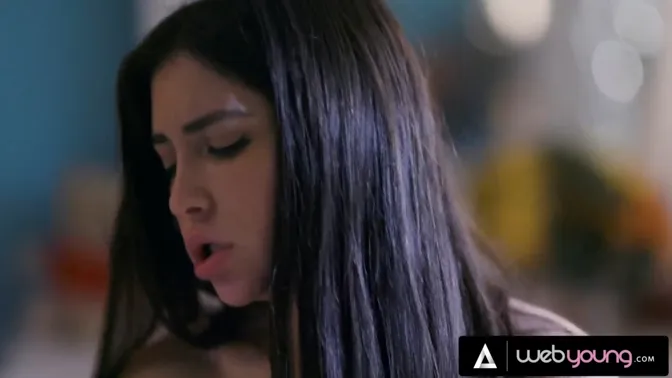 Petite brunette Jane Wilde saves petite blonde Jessie Saint