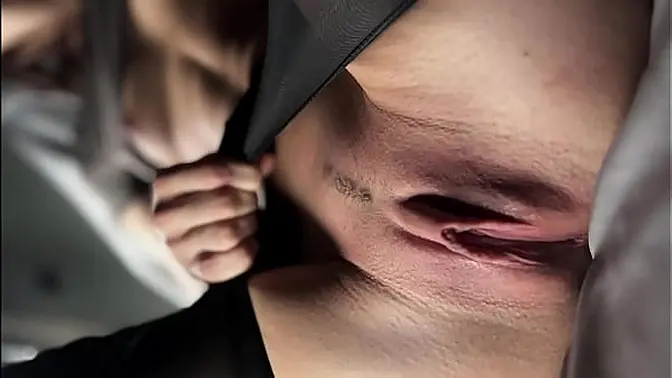 Popular Brazilian MILF masturbates her perfect shaved pussy