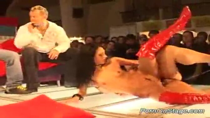 Porn on stage stripper fucked