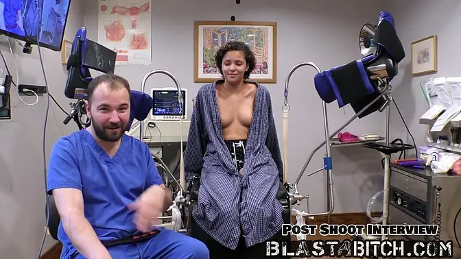 POV: Doctor fucks patient, giving huge facial with latex gloves