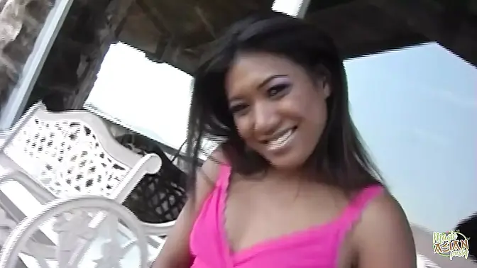 Pretty girl's asshole drilled hard on the couch