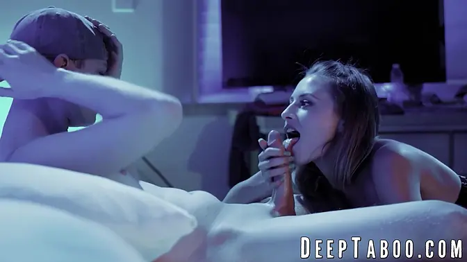 Pretty nerdie gets raw doggystyle creampie from Kyler Quinn