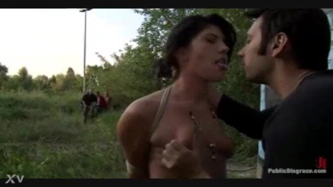 Public GF ties up for horny outdoor sex with stranger