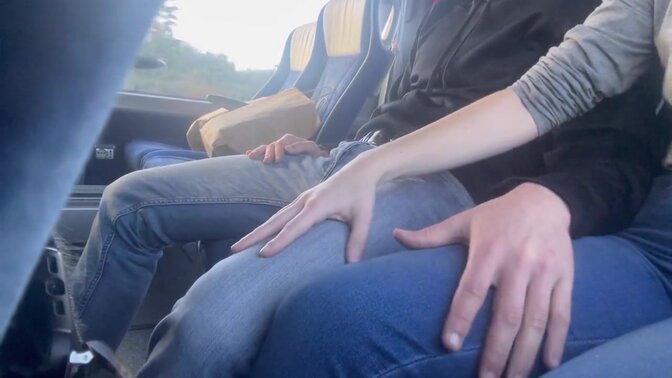 PUBLIC HANDJOB on the Bus with final CUM