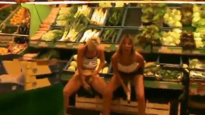 Public slut wanks in crowded market