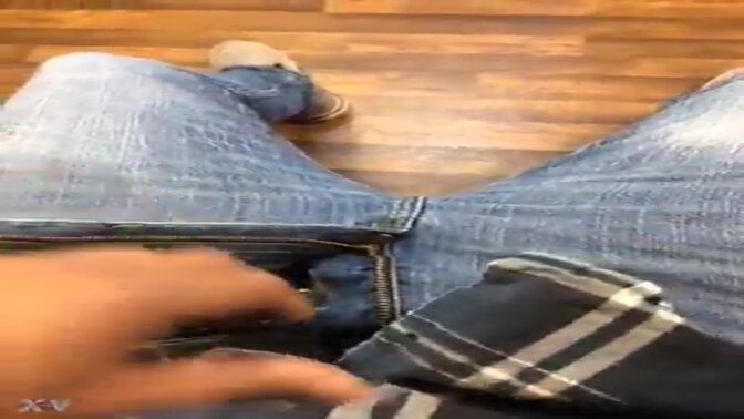 Quratine public dick out