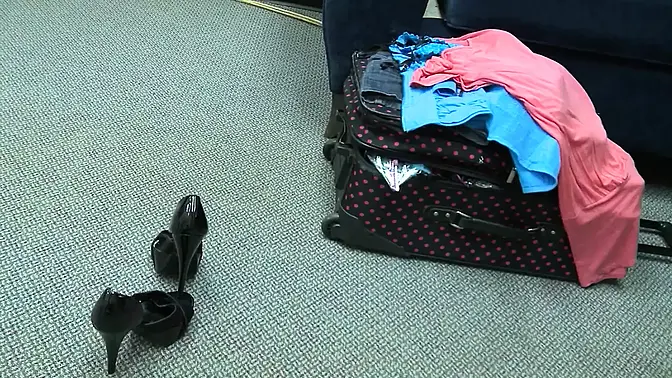 Rane Revere's wide African butt gets showered in sperm