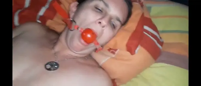 Real amateur wife gets fucked hard and deep