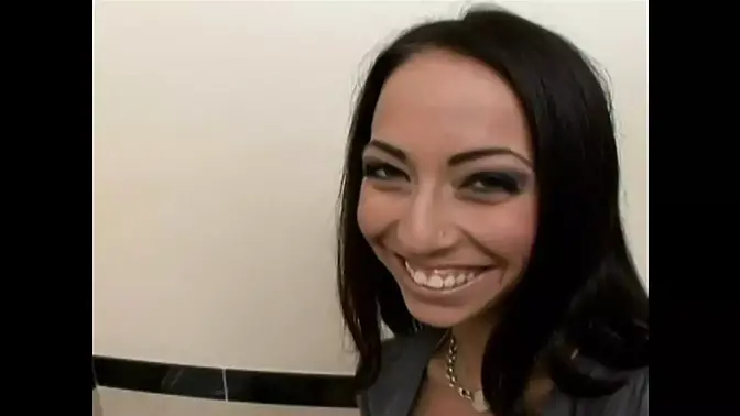 Real American whore gets wild sex in the toilet