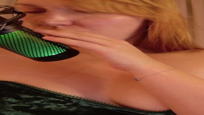 Red-haired cutie teases her way into an ASMR fantasy