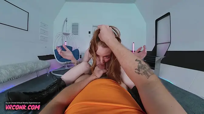 Redhead Leeloo's Hardcore VR Cosplay Fuck