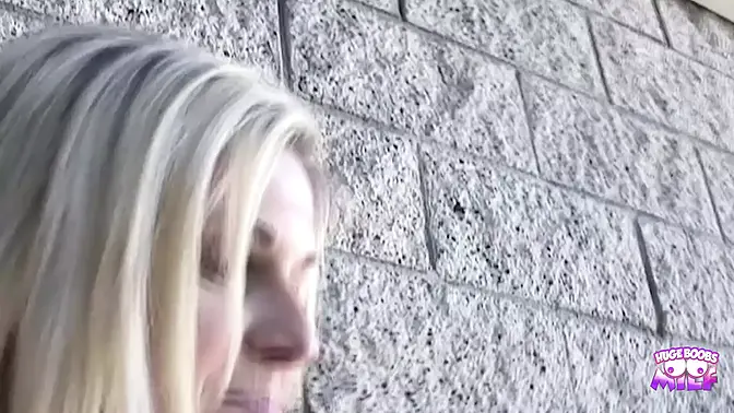 Religious girl eats pussy and gives a handjob