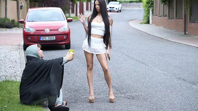 Rich hobo's prank leaves gold digger wanting more car-fucking