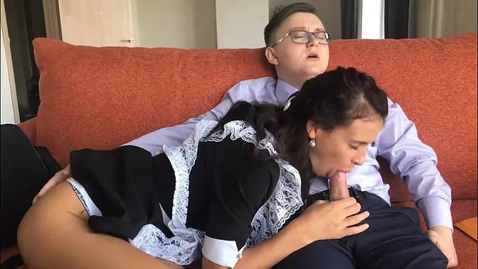 Russian Schoolgirl Kate Rich's Virgin Anal Creampie