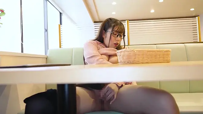 Sakura Tsuji's big ass and biggest tits