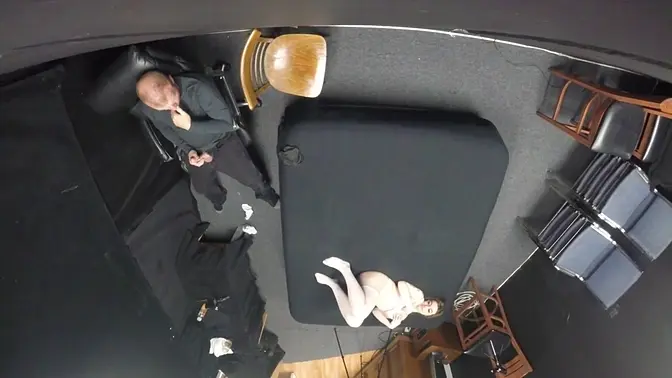 Scarlett Johnson gets blacklight POV sex