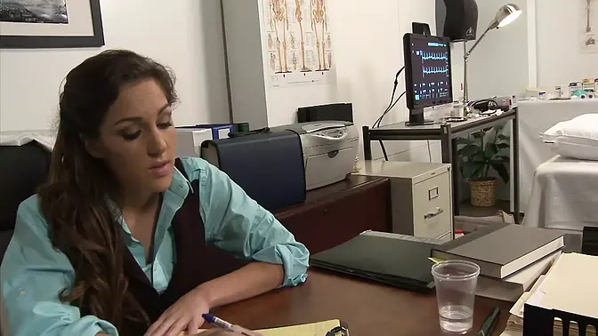 scened woman Kiera King takes a monster black cock