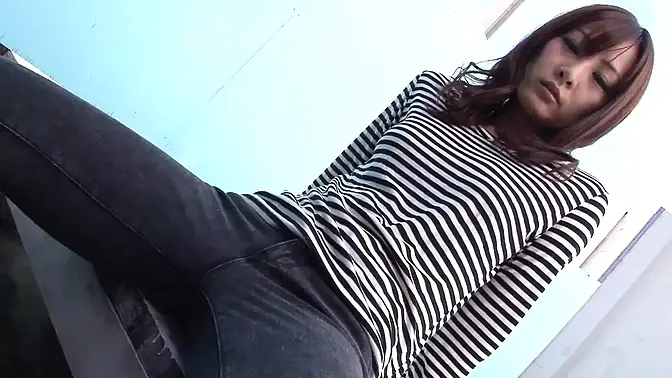 Secret Seduction: Japanese Nympho GF Gives Blowjob & More