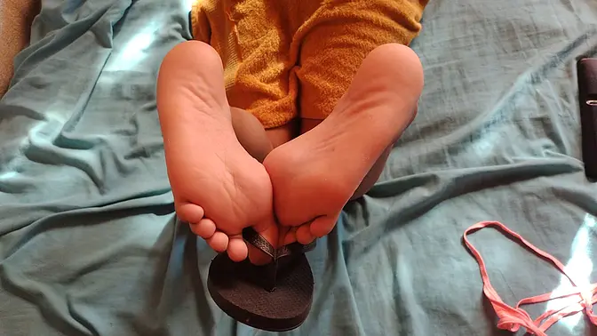 Sensual Latina Mira teases with her beautiful feet and long nails