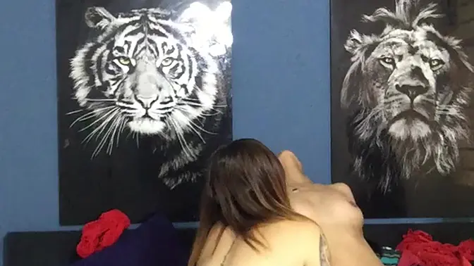 sex with my friends they get horny and lick my pussy.