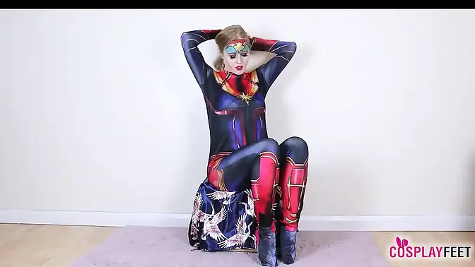 Sexy Captain Marvel flaunts her curves in a stunning costume