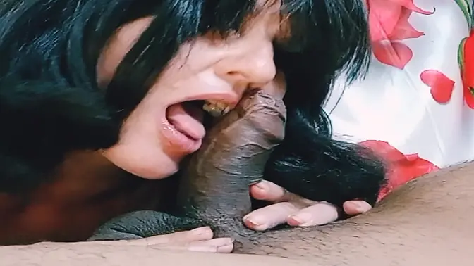 Sexy Divorced MILF loves BBC deepthroat