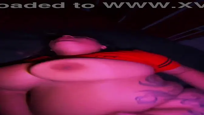 Sexy Latina BBW Gostosa deepthroats big BBC