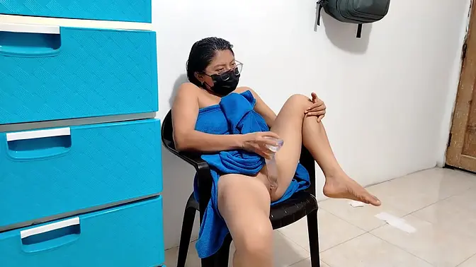 Sexy Latina Geek wanks dildo after shower