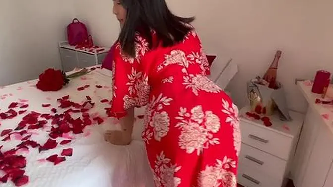 Sexy Roman gets lucky with loving wife on Valentine's Day