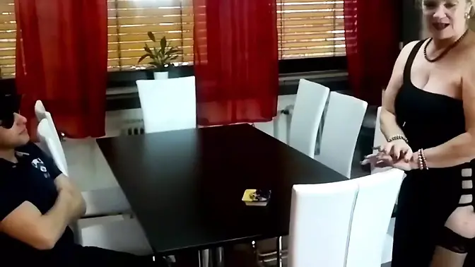 Shaved pussy postman fucks lustful mature blonde