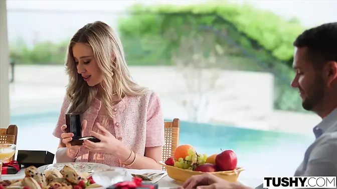 Shy Anal Babe gets hubby's big toy