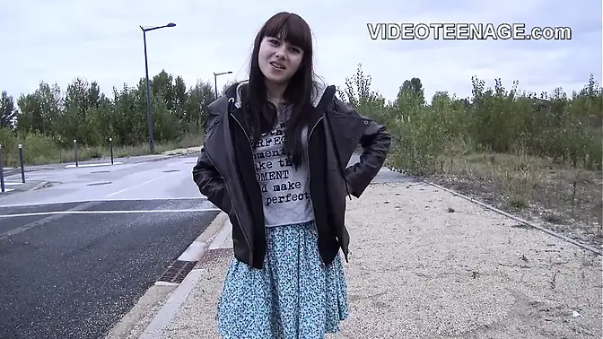 Skinny 18-year-old French brunette gets dildoed