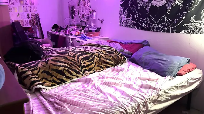 Skinny tattooed girl gets herself off with a toy