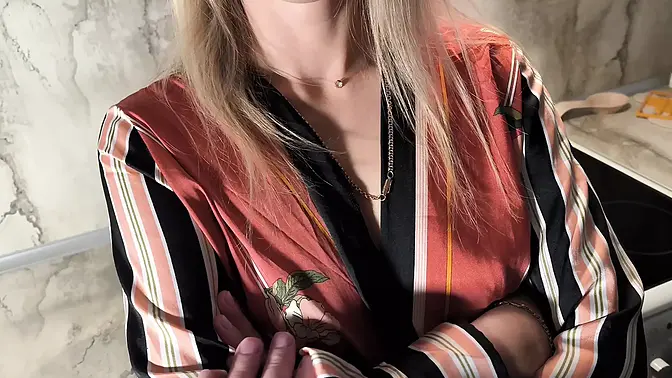 Slut wife gets a hot, hard blowjob and fucked on the table