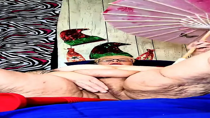 Sluttish MILF gushes like a toilet flush during wild roleplay