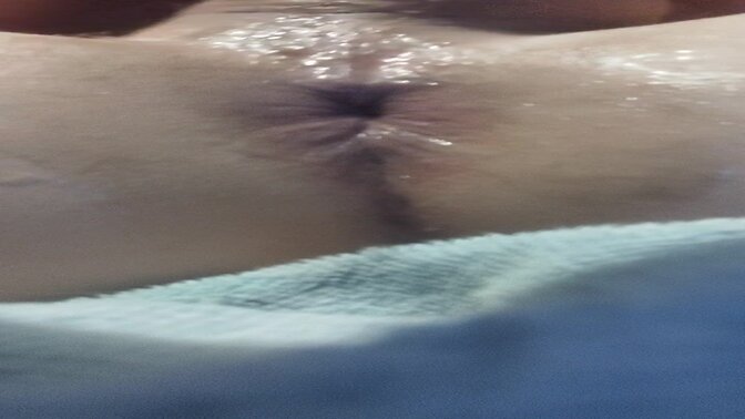 Solo guy uses a dildo for some self-fuck pleasure