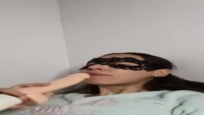 Spanish amateur plays with her dildo