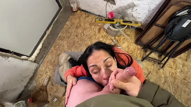 Step mom unexpected suck Step son construction worker?! He cum in mouth