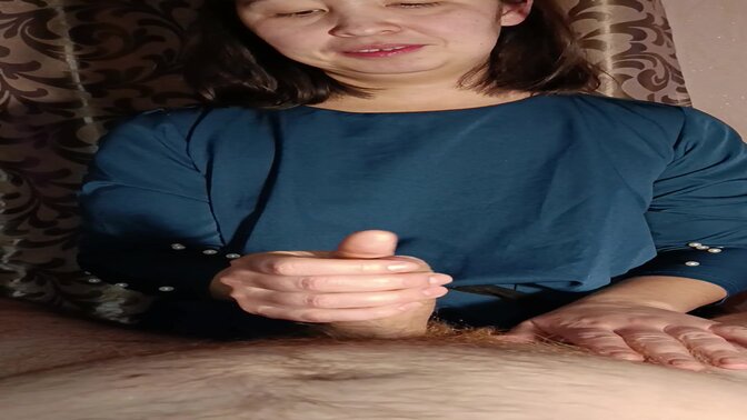 Stepmom's tight pussy gets a creamy treat from son's jerking off session