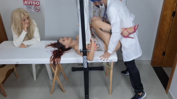 Stepmom seduces stepdaughter at the gynecologist