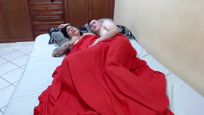 Stepsister fucked and filled with milk in amateur scene