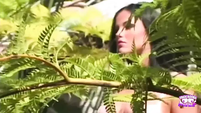 Stockings & Lingerie Babe Gets Great Outdoor Sex