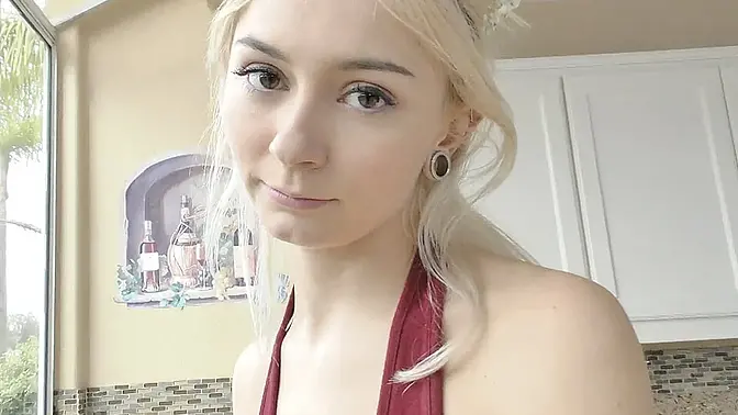 Stood Up Tiny girlfriend On Prom Date Fucks Willing hunk