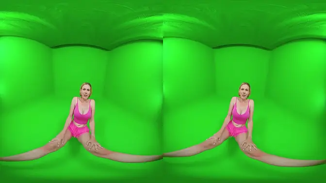 Straight actress joins in for a hot home affair