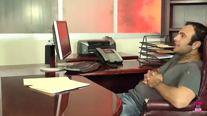 Stunning blonde bombshell with big ass gets fucked missionary and cowgirl style