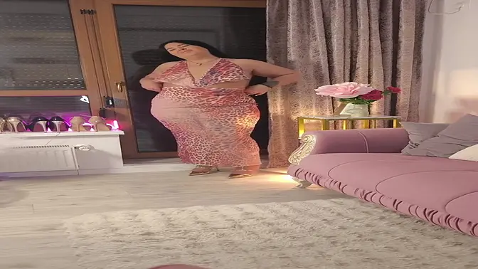 Sultry blonde gives sloppy POV blow job before dinner date