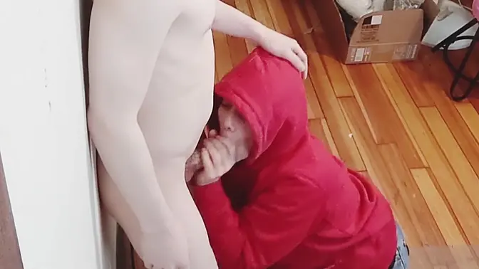 Sultry MILF milks every last drop in public blowjob