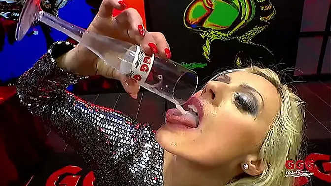 Super busty MILF gets double anal gangbanged