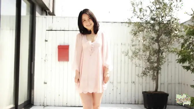 Sweet angel reaches wild orgasm with rough pounding