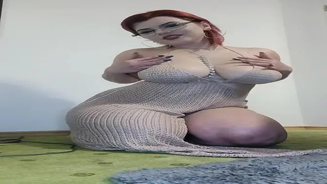 Sweetest GF gives mind-blowing blowjob